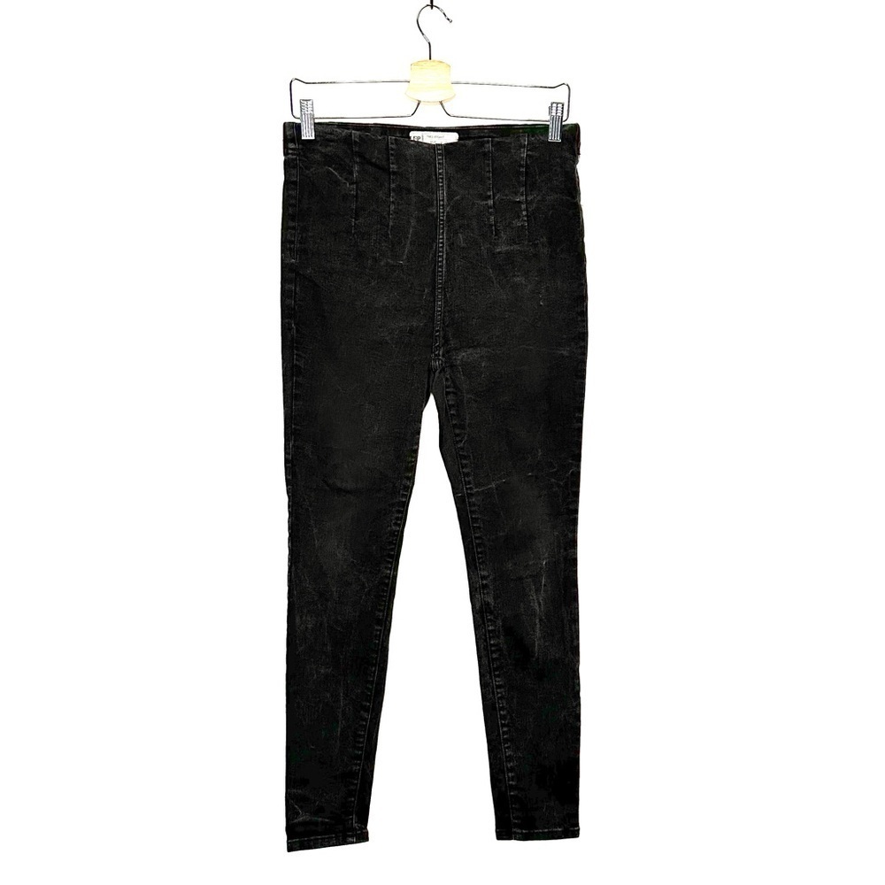 Free People | Black Skinny Pull On Jeggings Size 30